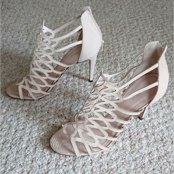 Klub Nico beige laser-cut leather sandal size 9.5M - Picture 1 of 14